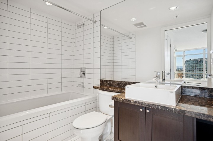 Photo 11 at 1010 - 4815 Eldorado Mews, Collingwood VE, Vancouver East