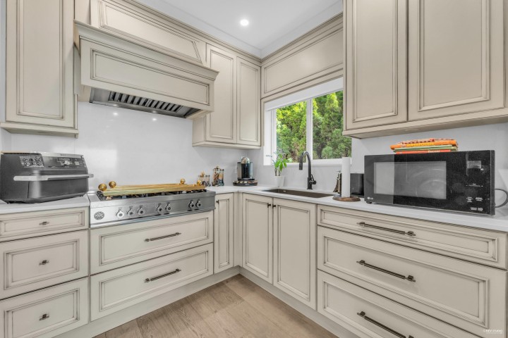 Photo 21 at 1439 Chippendale Road, Chartwell, West Vancouver