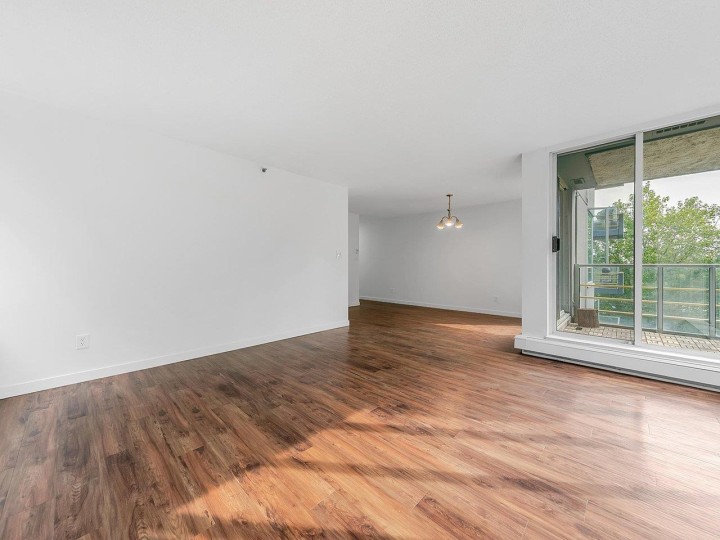 Photo 17 at 307 - 3061 E Kent Avenue North, South Marine, Vancouver East