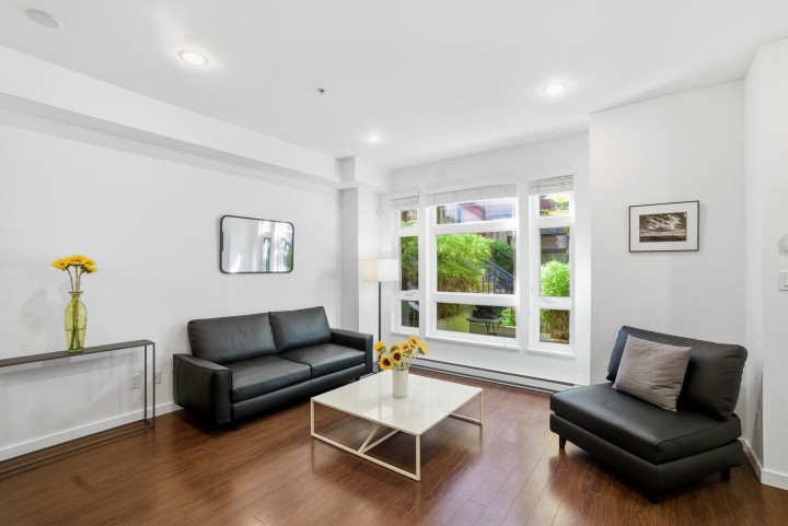 Photo 3 at 2761 Guelph Street, Mount Pleasant VE, Vancouver East