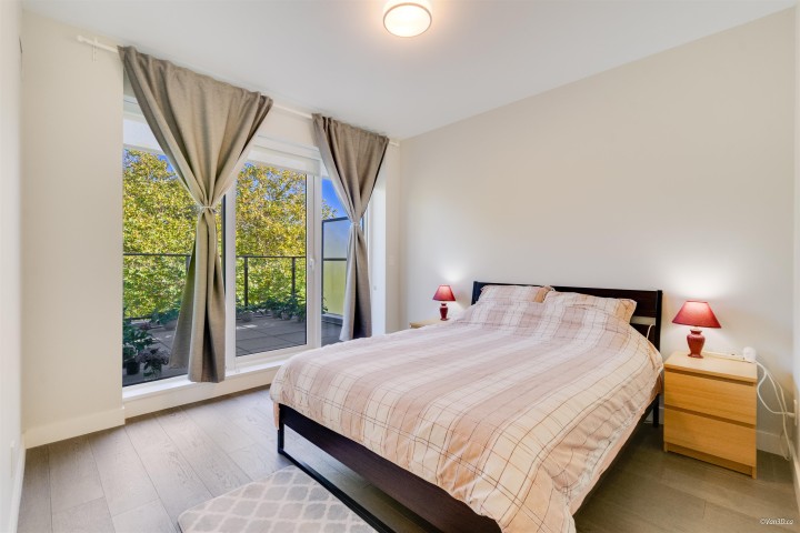 Photo 8 at 5336 University Boulevard, University VW, Vancouver West