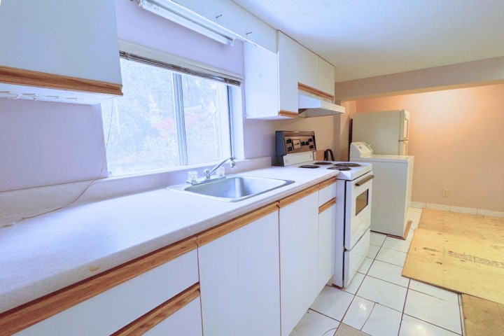 Photo 14 at 2168 Renfrew Street, Renfrew VE, Vancouver East