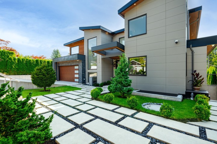 Photo 3 at 4399 Highland Boulevard, Forest Hills NV, North Vancouver