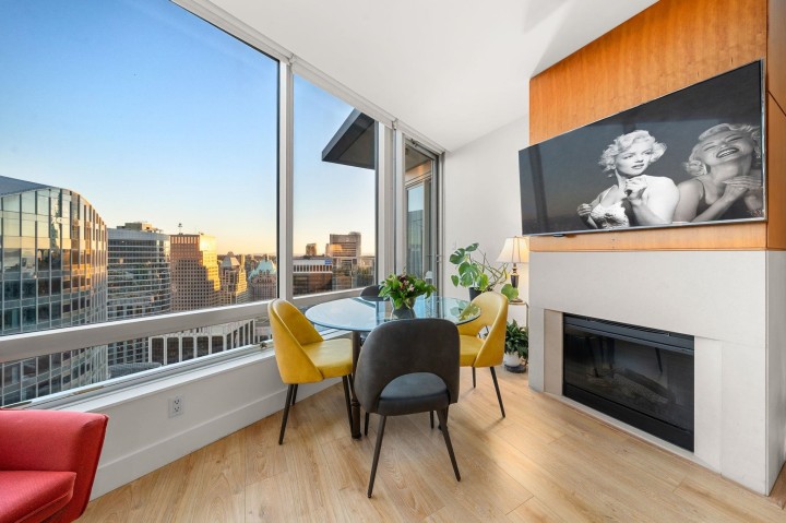 Photo 12 at 4006 - 1077 W Cordova Street, Coal Harbour, Vancouver West