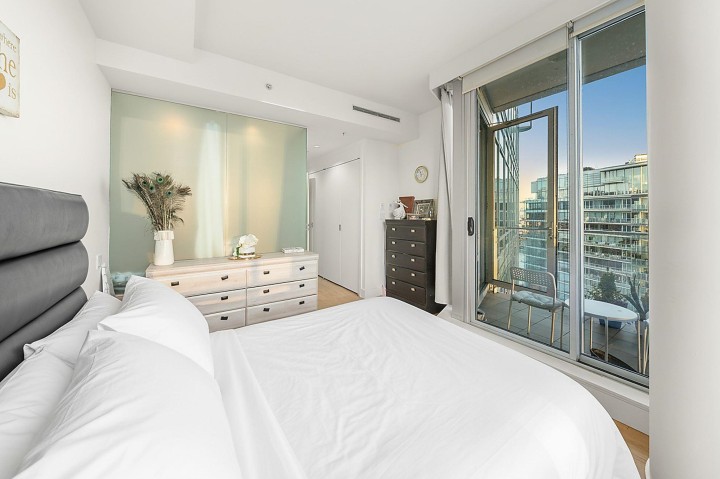 Photo 14 at 4006 - 1077 W Cordova Street, Coal Harbour, Vancouver West