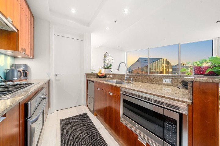 Photo 8 at 4006 - 1077 W Cordova Street, Coal Harbour, Vancouver West