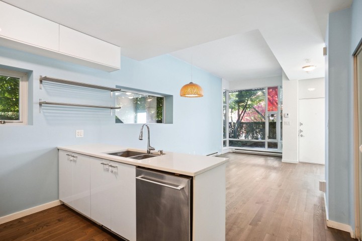 Photo 14 at 698 Citadel Parade, Downtown VW, Vancouver West