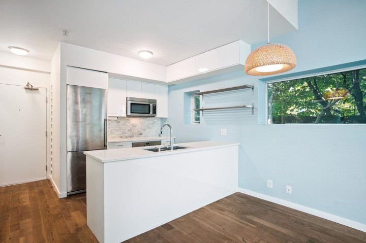 Photo 11 at 698 Citadel Parade, Downtown VW, Vancouver West