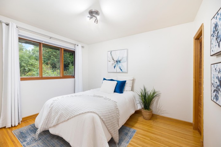 Photo 17 at 1561 Merlynn Crescent, Westlynn, North Vancouver