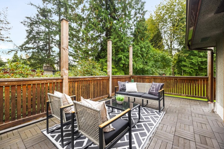 Photo 12 at 1561 Merlynn Crescent, Westlynn, North Vancouver