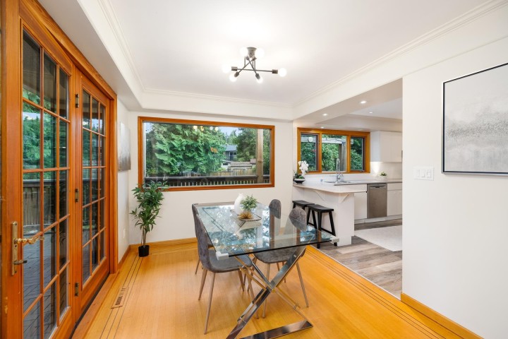 Photo 8 at 1561 Merlynn Crescent, Westlynn, North Vancouver