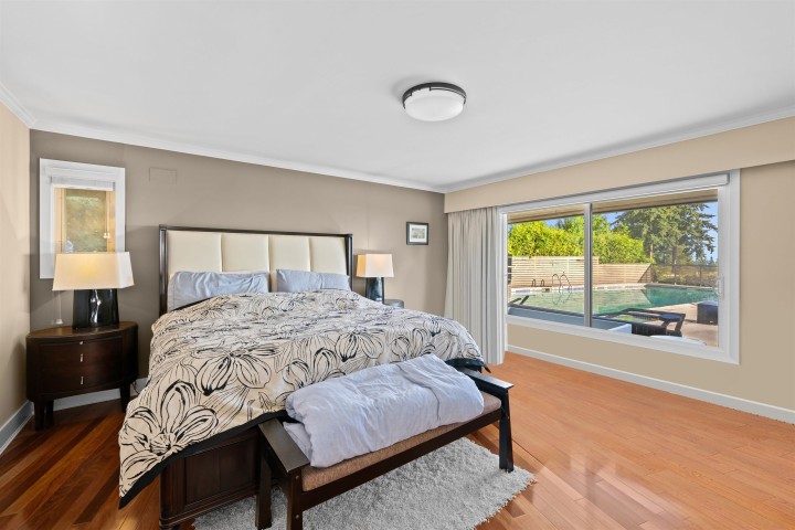 Photo 7 at 4579 Woodgreen Court, Cypress Park Estates, West Vancouver