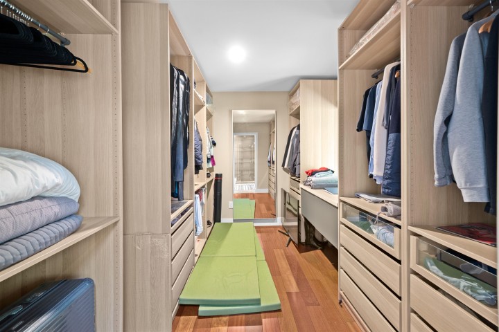 Photo 9 at 4579 Woodgreen Court, Cypress Park Estates, West Vancouver