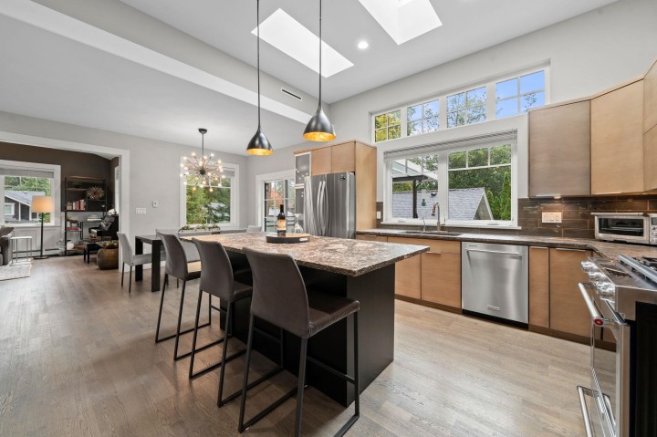 Photo 6 at 2140 Pemberton Avenue, Pemberton Heights, North Vancouver