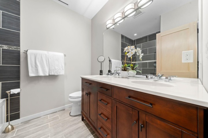 Photo 16 at 2140 Pemberton Avenue, Pemberton Heights, North Vancouver