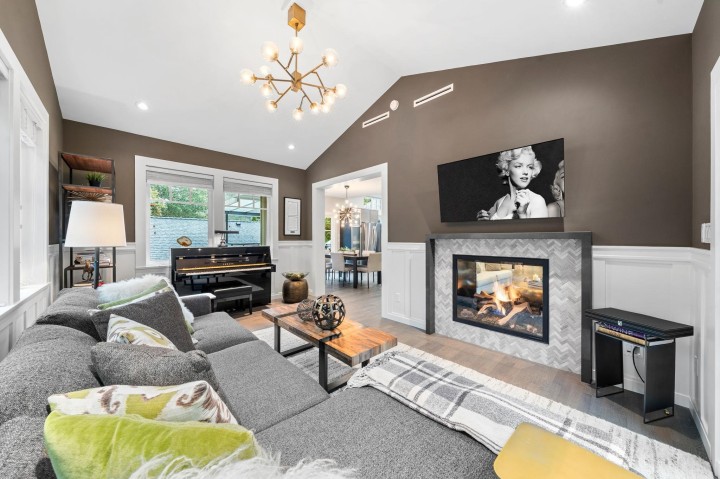 Photo 9 at 2140 Pemberton Avenue, Pemberton Heights, North Vancouver