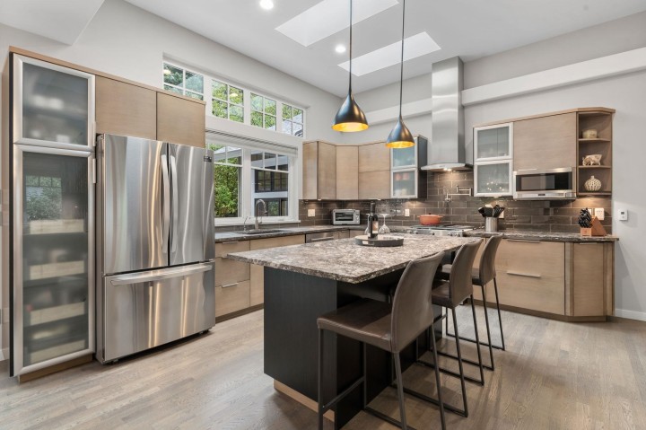 Photo 4 at 2140 Pemberton Avenue, Pemberton Heights, North Vancouver