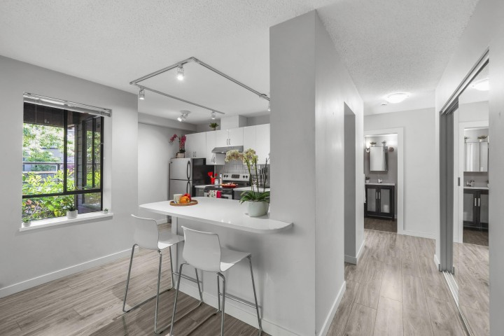 Photo 7 at 104 - 2920 Ash Street, Fairview VW, Vancouver West