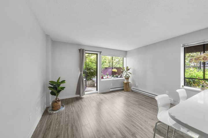 Photo 10 at 104 - 2920 Ash Street, Fairview VW, Vancouver West