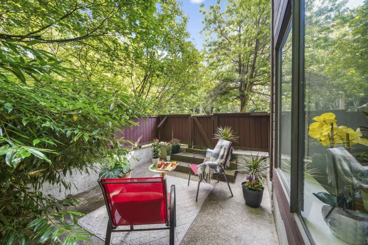 Photo 8 at 104 - 2920 Ash Street, Fairview VW, Vancouver West