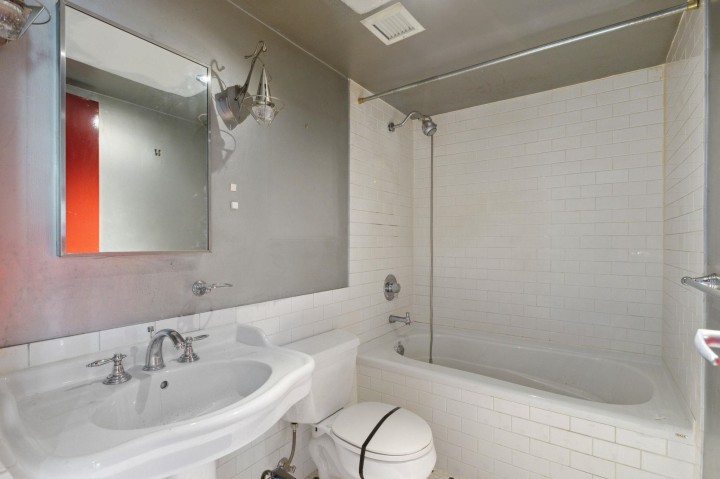 Photo 15 at 301 - 55 Alexander Street, Downtown VE, Vancouver East