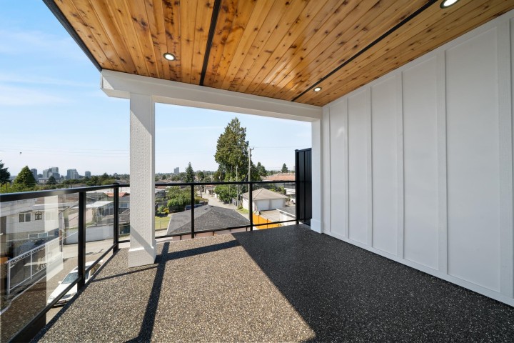 Photo 13 at 1 - 7361 Fraser Street, South Vancouver, Vancouver East