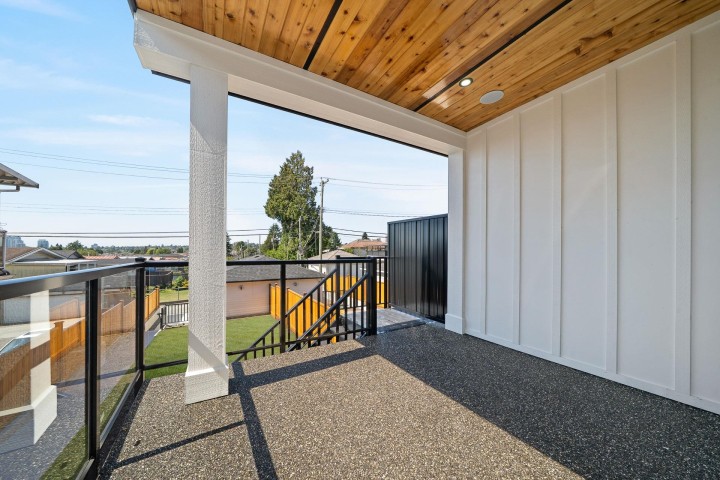 Photo 17 at 1 - 7361 Fraser Street, South Vancouver, Vancouver East