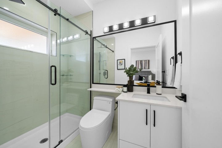 Photo 16 at 1 - 7361 Fraser Street, South Vancouver, Vancouver East