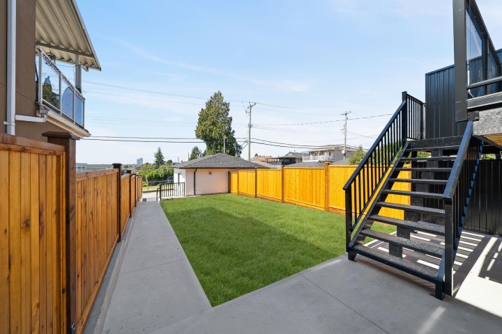 Photo 28 at 1 - 7361 Fraser Street, South Vancouver, Vancouver East