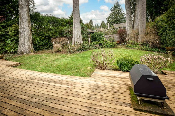 Photo 17 at 1170 Kendal Place, Edgemont, North Vancouver