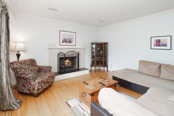 Photo 11 at 1170 Kendal Place, Edgemont, North Vancouver