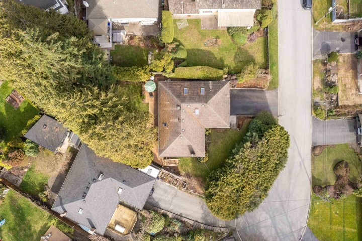 Photo 31 at 1170 Kendal Place, Edgemont, North Vancouver