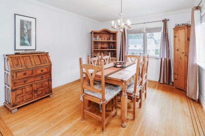 Photo 8 at 1170 Kendal Place, Edgemont, North Vancouver