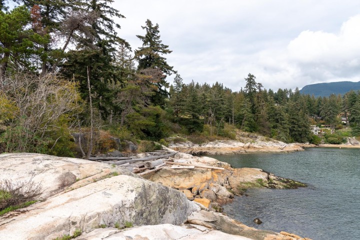 Photo 38 at 4708 Dogwood Lane, Olde Caulfeild, West Vancouver