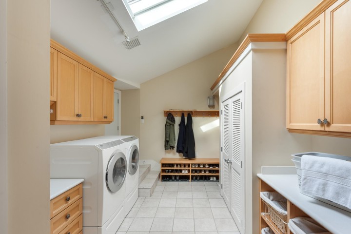 Photo 31 at 4708 Dogwood Lane, Olde Caulfeild, West Vancouver