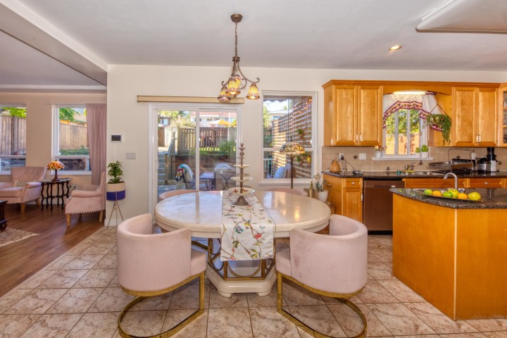 Photo 10 at 826 E 13th Street, Boulevard, North Vancouver