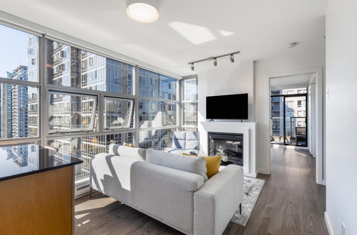 Photo 2 at 1801 - 989 Beatty Street, Yaletown, Vancouver West