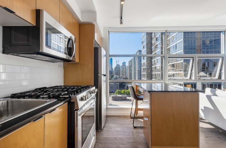 Photo 7 at 1801 - 989 Beatty Street, Yaletown, Vancouver West