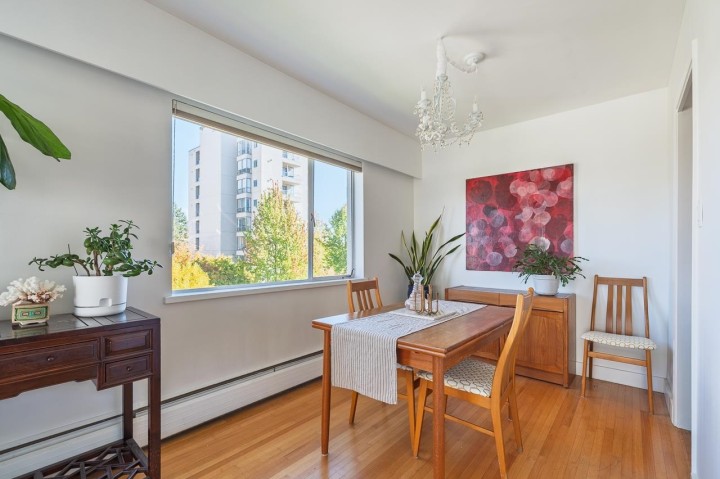 Photo 5 at 506 - 2409 W 43rd Avenue, Kerrisdale, Vancouver West