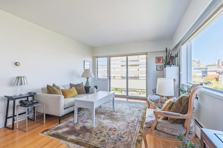 Photo 4 at 506 - 2409 W 43rd Avenue, Kerrisdale, Vancouver West