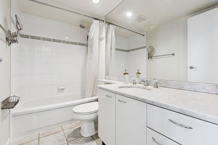 Photo 12 at 2007 - 1331 Alberni Street, West End VW, Vancouver West