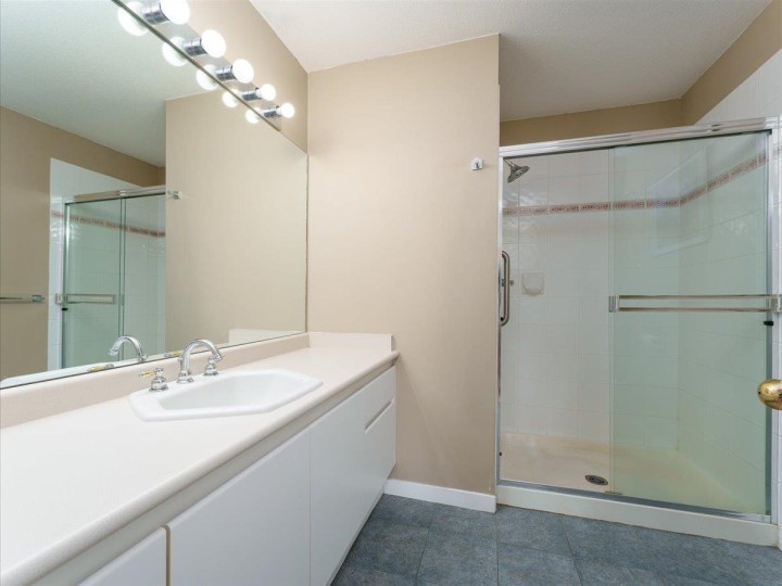 Photo 22 at 5 - 3588 Whitney Place, Champlain Heights, Vancouver East