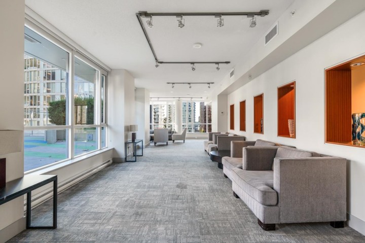 Photo 32 at 3107 - 833 Seymour Street, Downtown VW, Vancouver West