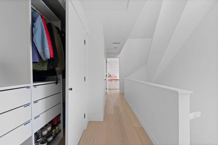 Photo 32 at 201 - 650 E 2nd Street, Lower Lonsdale, North Vancouver