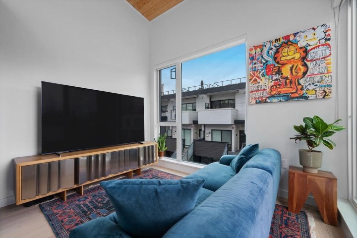 Photo 14 at 201 - 650 E 2nd Street, Lower Lonsdale, North Vancouver