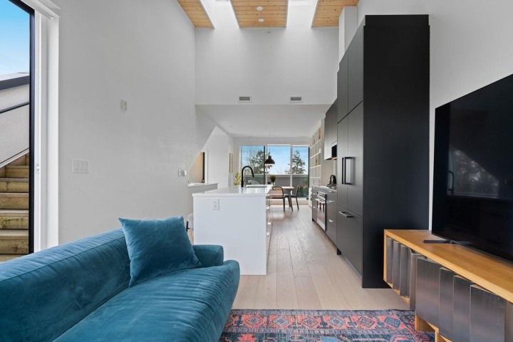 Photo 15 at 201 - 650 E 2nd Street, Lower Lonsdale, North Vancouver