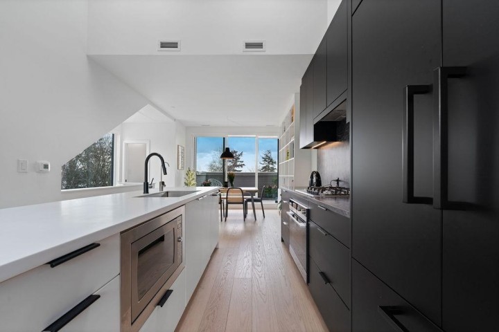 Photo 11 at 201 - 650 E 2nd Street, Lower Lonsdale, North Vancouver