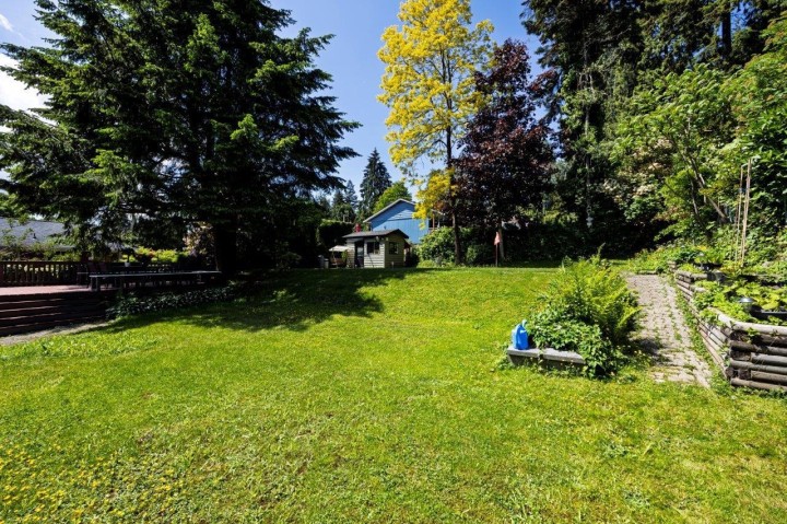 Photo 2 at 1427 Appin Road, Westlynn, North Vancouver