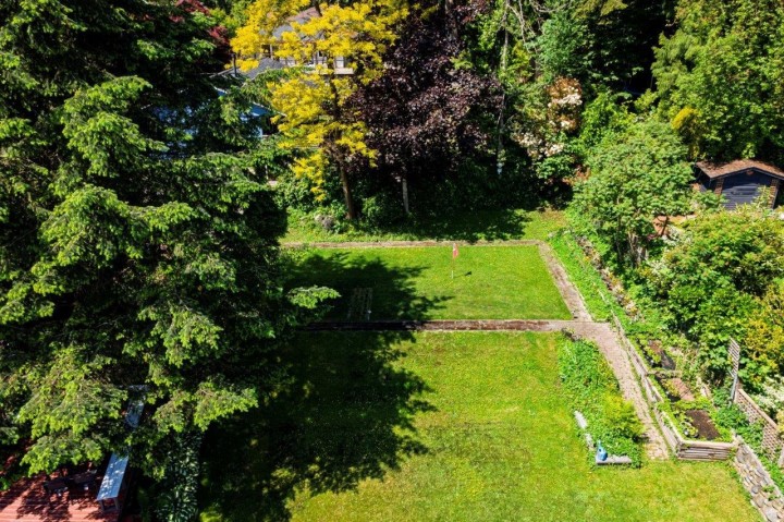 Photo 3 at 1427 Appin Road, Westlynn, North Vancouver