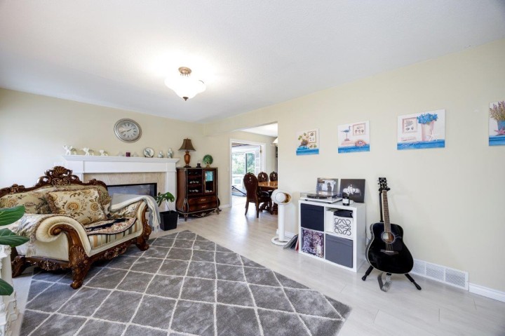 Photo 11 at 1427 Appin Road, Westlynn, North Vancouver